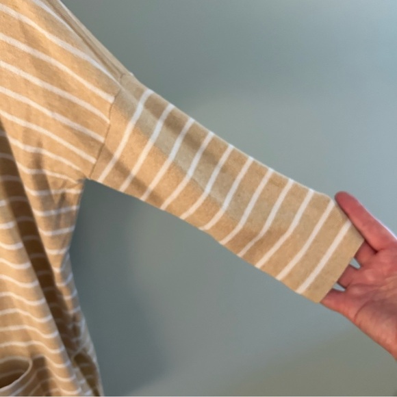 Lilly Pulitzer Elba Camel and White Sweater. Size Medium. - Picture 10 of 12